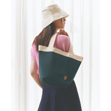 PLEATS MAMA - Canoe Bag (Pine Green) (預計7月開始發貨)